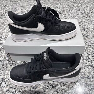 READ DESC Nike Air Force 1 Low '07 Black White Pebbled Leather CT2302 002